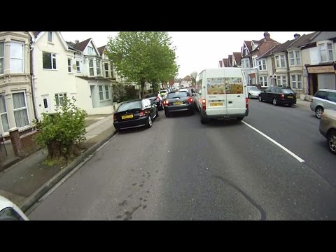 Y738FHG - Collision After Close Pass