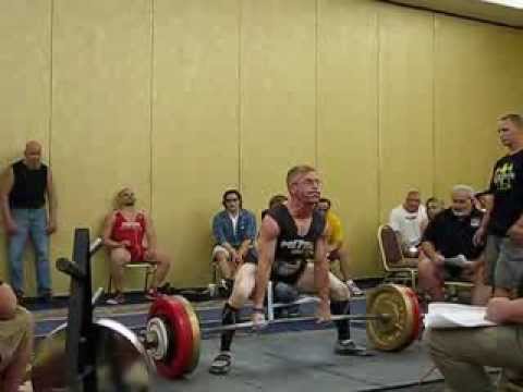 Willis McCoy deadlifting 540 lbs at 144 lbs bodyweight.