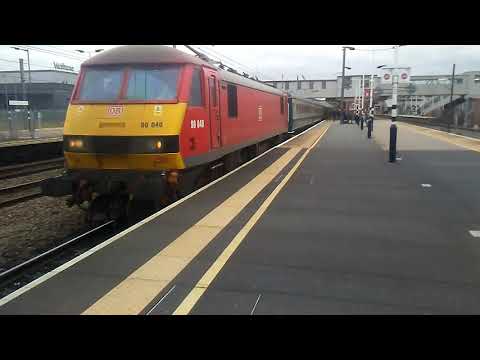 90040 & 90035 work a charter to Edinburgh at Peterborough 31/12/18