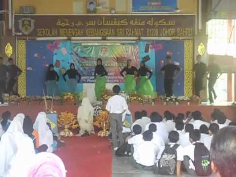 Persembahan Hari Guru - 5UTM (2012) SMK SRI RAHMAT