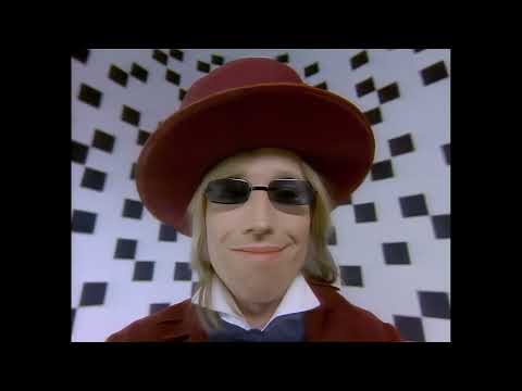 Tom Petty & The Heartbreakers - Don't Come Around Here No More (SUPERSCALED TO 4K) 🇺🇸