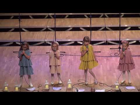 VÄIKESTE TÜDRUKUTE VÄIKESED ASJAD - LAULUPESA  | Laulupesa Jõulukontsert 10.12.2017