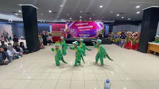 Download lagu Kalian luaaar biasaa, Gemess banget juara 1 Tari Bajul ijo.. Sanggar Zhenna 💃 mp3 Download lagu Kalian luaaar biasaa, Gemess banget juara 1 Tari Bajul ijo.. Sanggar Zhenna 💃 mp3