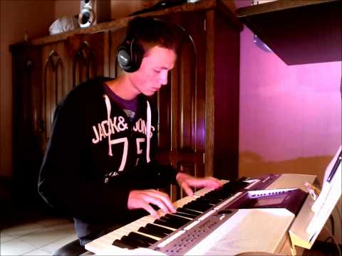 DJ Antoine vs Timati feat. Kalenna - Welcome To St. Tropez [on keyboard]