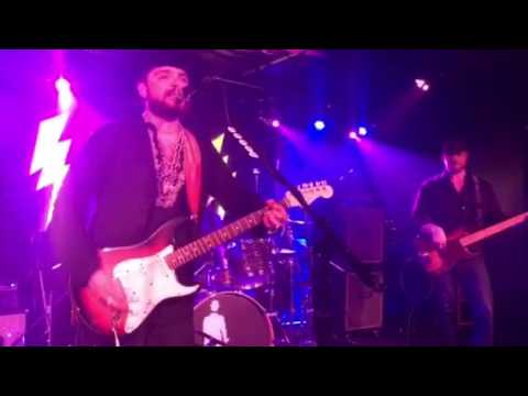 SRV Tribute -Dustin Douglas and The Electric Gentlemen (video straightens out)