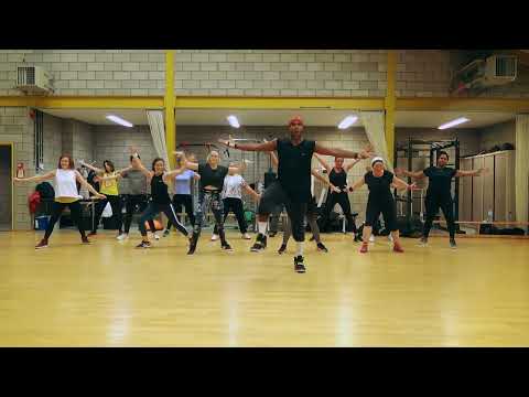 Antifa Dance Zumba with iho