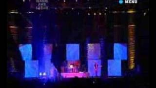 Download lagu Muse - Take A Bow (Reading 2006) mp3 Download lagu Muse - Take A Bow (Reading 2006) mp3