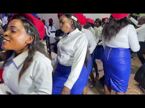 Tuula Pressure Live On Stage