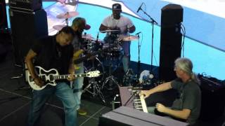 Jarekus Singleton - Gonna Let Go - 2/15/16 KTBA at Sea Cruise