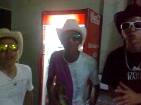 ZACKINHO MC, NUNO E BLEID OS ENVOLVENTES (VERSÃO CAIPIRA) - zuando no Escritório .