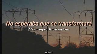 Soaked - BENEE (Letra Español - Inglés)