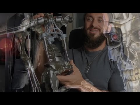 Build the Terminator - Part 57 & 58 - Finishing the Right Hip Joint & Right Thigh Details