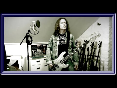 A écouter en préparant Pain pita à la dinde aux épices tex mex façon kebab