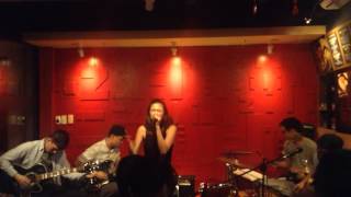 Headlights?(acoustic) - Save Me Hollywood (Zili Bar)