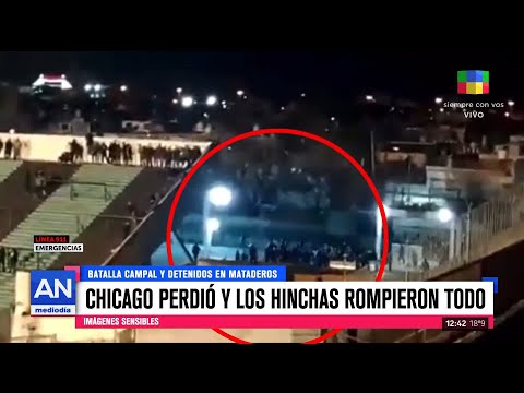 ❗️ Chicago perdió y los barras rompieron todo