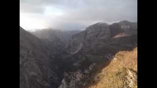 preview picture of video 'Mirador La Bolera De Los Moros (Cantabria)'