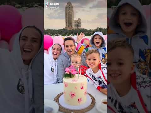 Vlad and Niki family ❤️❤️