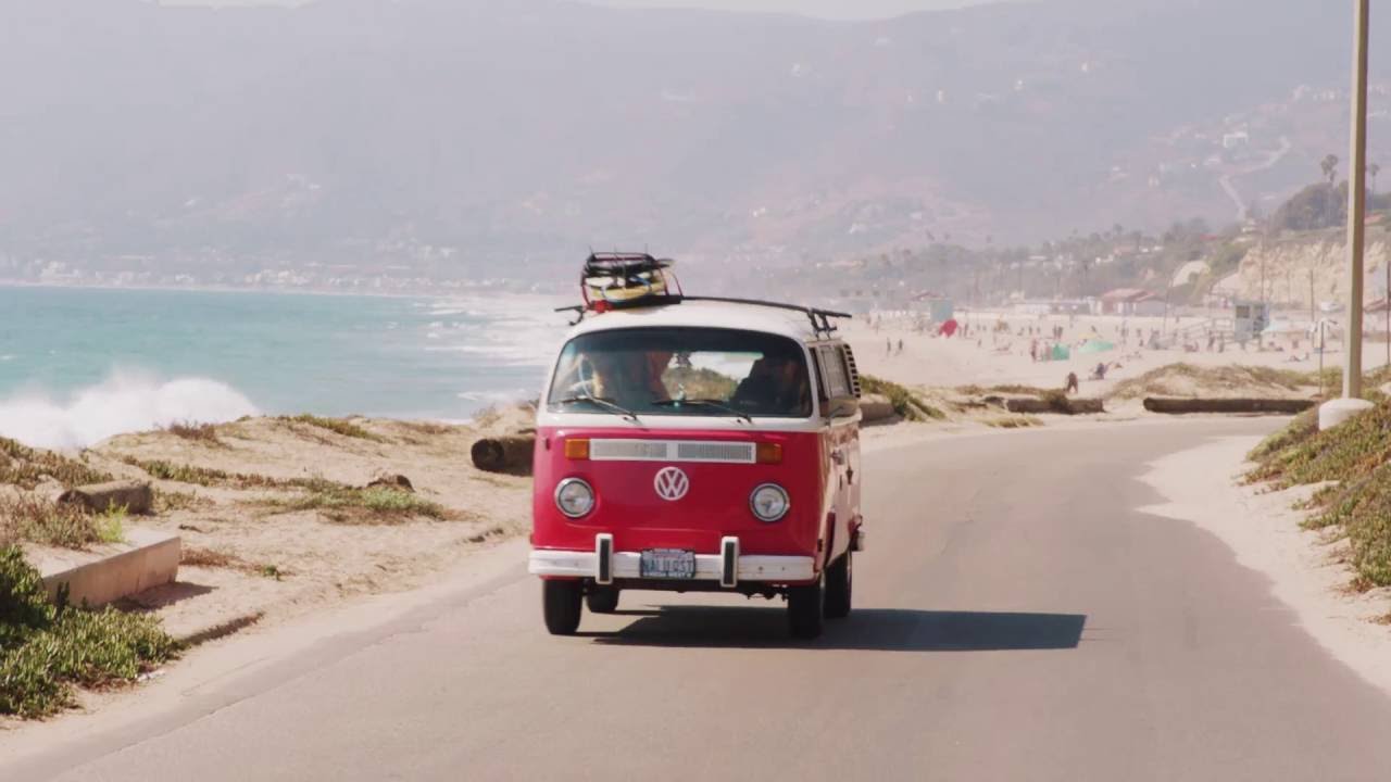 YouTube video - Leica Sofort: A Surf Trip with the new instant camera