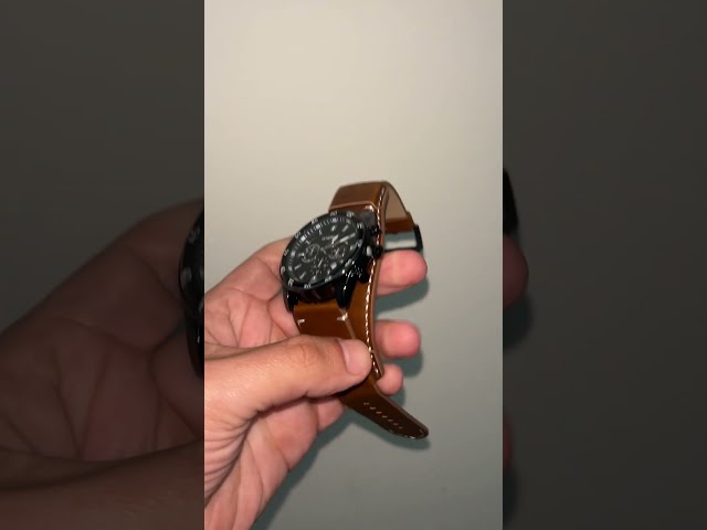 Vídeo relacionado con KAVVO Macaron - Elegante reloj con pantalla Retina AMOLED redonda de 1.1 pulgadas, pantalla siempre encendida, correa de succión magnética de silicona, registro de salud femenino, resistente al agua