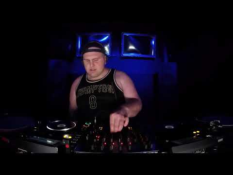 The Blue Oyster: RaveOn / 23.11 / 20:40 - 22:00