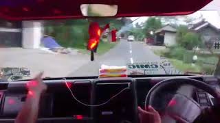 Download lagu Story WA || truk oleng di sambut warga dengan meriah mp3 Download lagu Story WA || truk oleng di sambut warga dengan meriah mp3