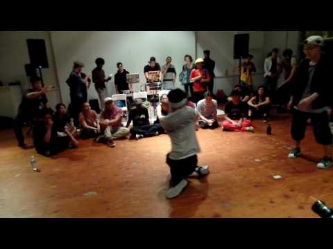 UP 2016 Locking -  Semifinal - Mad Max vs Kenini