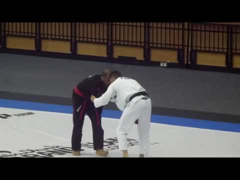 Vitor Oliveira  vs Rafael Da Silva Barros - Abu Dhabi Grand Slam London 2020 - Black Master 1