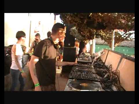 Du'ArT @ Monegros Desert Festival 2010 - Hazard Open Air Floor  Part 12