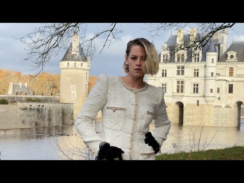 La campagne de la collection Métiers d’art 2020/21 « Le Château des Dames » — CHANEL