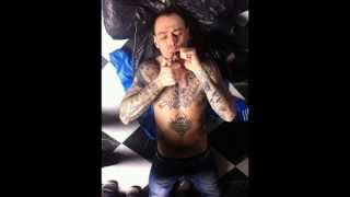 Fabri Fibra  Troppi Limiti