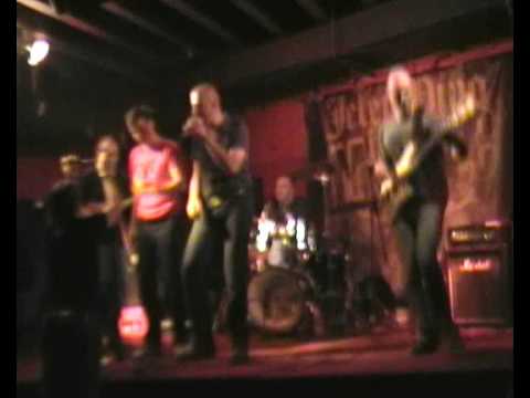 Play That Funky Music - Stereo Tip