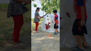 Download lagu Wulan bawa golok buat bantuin Alip yang hampir digigit can macanan mp3