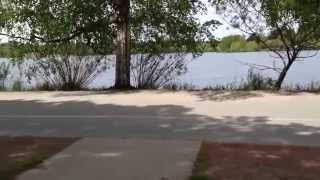 preview picture of video 'Gold Engagement Ring Search at Green Lake Park Seattle'