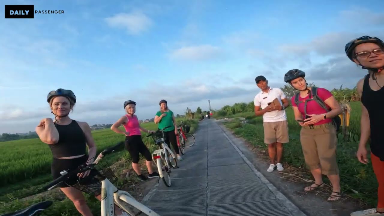 Experience a virtual tour through Canggu Rice Paddies.