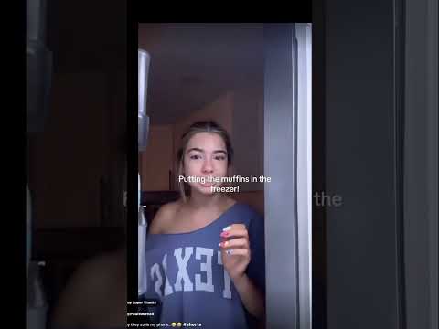 Me:Who put me muffins in the freezer@embreighcourtlynn :i did