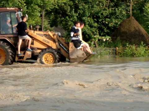 inundatii in comuna DUMBRAVITA 1