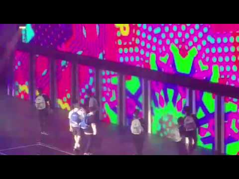 [170805]SMtownHK special stage Young &free(Xiumin&Lee Mark)