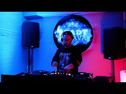 Weihnachtsspecial: Joe Bloxx mit "Do they know it's Christmas"-Remix