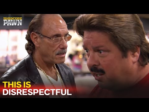 Les Deals With A Disrespectful Customer | Hardcore Pawn