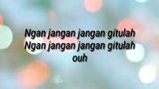 Download lagu Ayu Ting Ting - Jangan gitu dong [Lirik] mp3