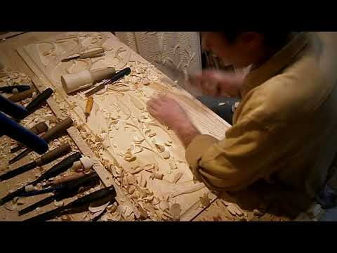 Резьба по дереву.  Шкаф . Видео№ 5.