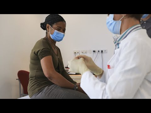 Is the COVID-19 Vaccine Safe for Expectant Moms?