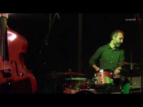 "Po mlecznej drodze" (H.Wars) - Kuba Stankiewicz Trio