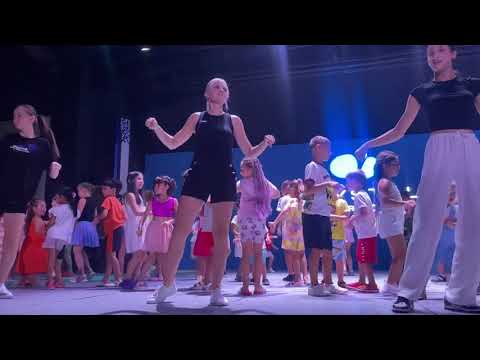 Crystal Waterworld Mini Club Full…