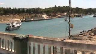 preview picture of video 'Corinth Canal: overlooking Diolkos - 31july2011'
