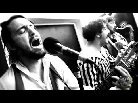 Otra Vuelta - La Joven Guarrior - Fa! - 14 Noviembre 2013 - Video HD