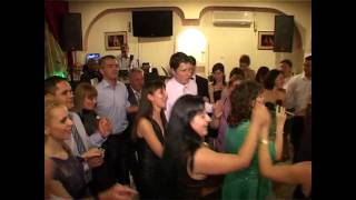 Nunta : Madalina si Lucian - Targoviste 03.iulie.2010 (canta formatia Sideral T)