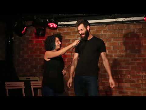 שיפקה בהופעה חיה באוזן בר - תחרות כישלונות צעירים