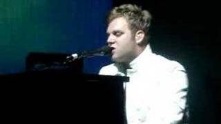 Matthew West singing YOU KNOW WHERE TO FIND ME