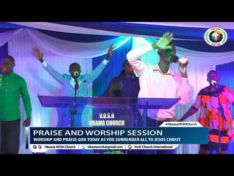 ERICK OYOMO SINGS "NYASAYE MA JANG'UONO" DURING PRAISE AND WORSHIP SESSION